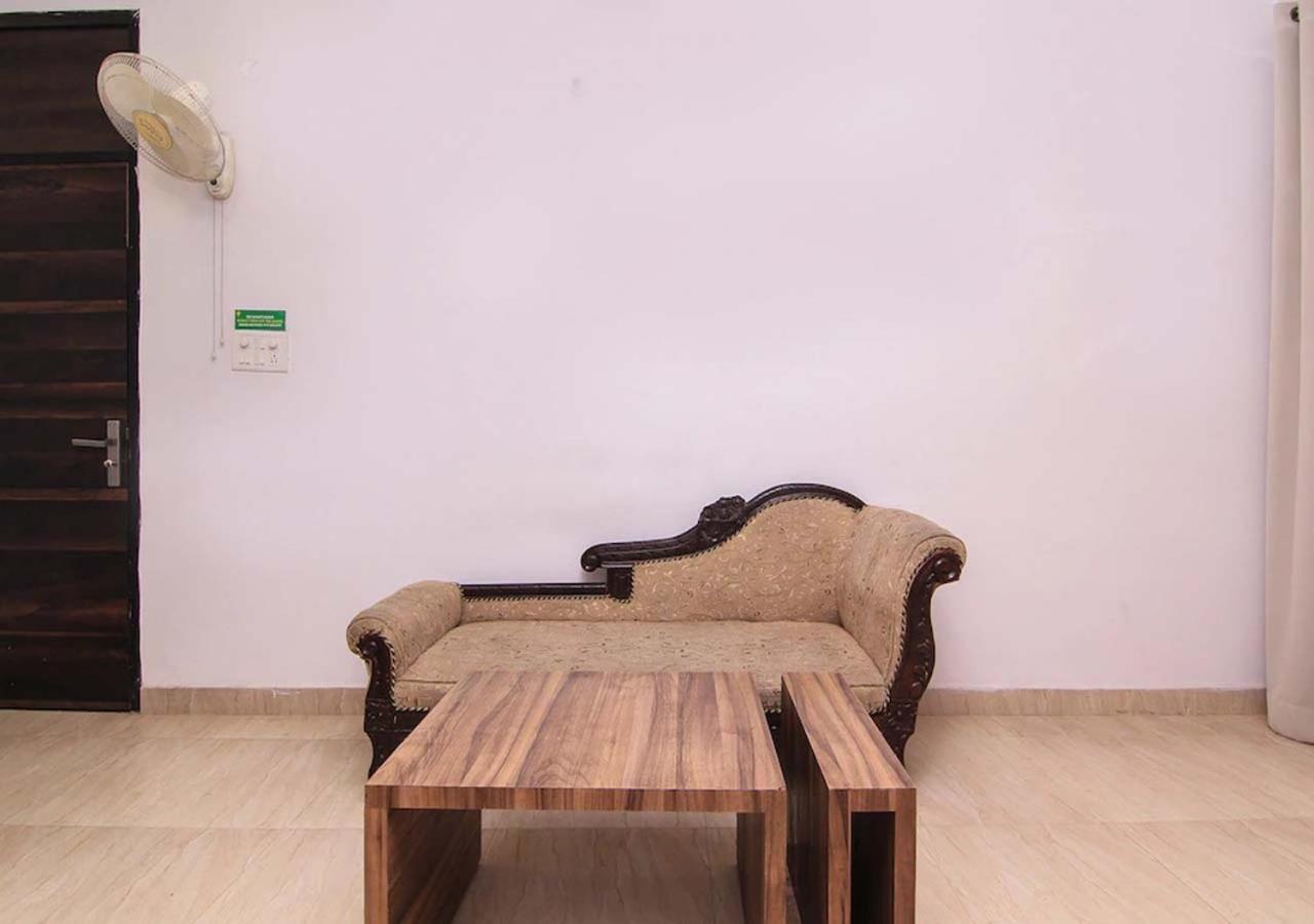 Anh Hotel Лакхнау Экстерьер фото